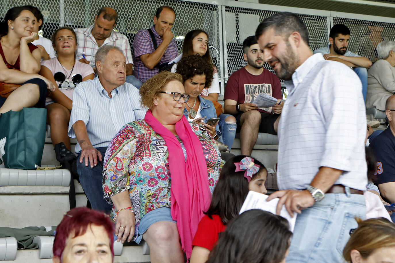 Las Mestas vive de nuevo el Concurso Hípico más importante del verano en España, que mantiene el carácter de oficial y que llega ya a los 77 años de vida. Emoción, saltos, galopes y 5 días por delante para cerrar el verano con un fin de semana de gran altura en Gijón.
