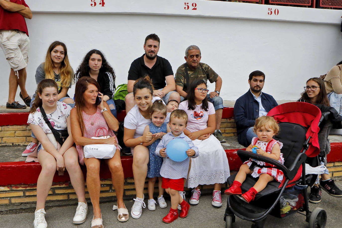 Las Mestas vive de nuevo el Concurso Hípico más importante del verano en España, que mantiene el carácter de oficial y que llega ya a los 77 años de vida. Emoción, saltos, galopes y 5 días por delante para cerrar el verano con un fin de semana de gran altura en Gijón.