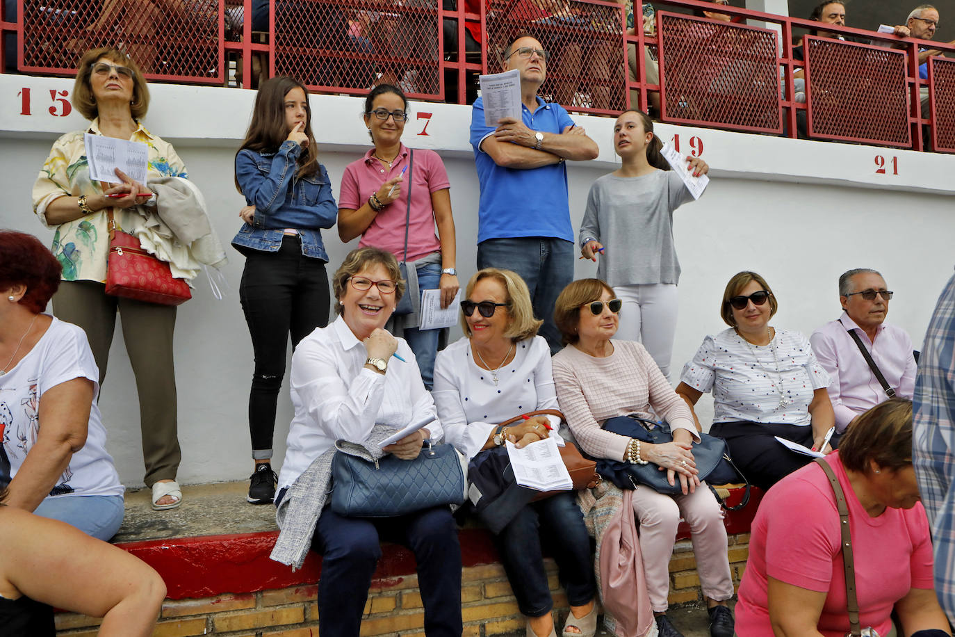Las Mestas vive de nuevo el Concurso Hípico más importante del verano en España, que mantiene el carácter de oficial y que llega ya a los 77 años de vida. Emoción, saltos, galopes y 5 días por delante para cerrar el verano con un fin de semana de gran altura en Gijón.