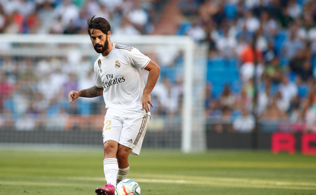 Isco, durante el partido ante el Valladolid. 