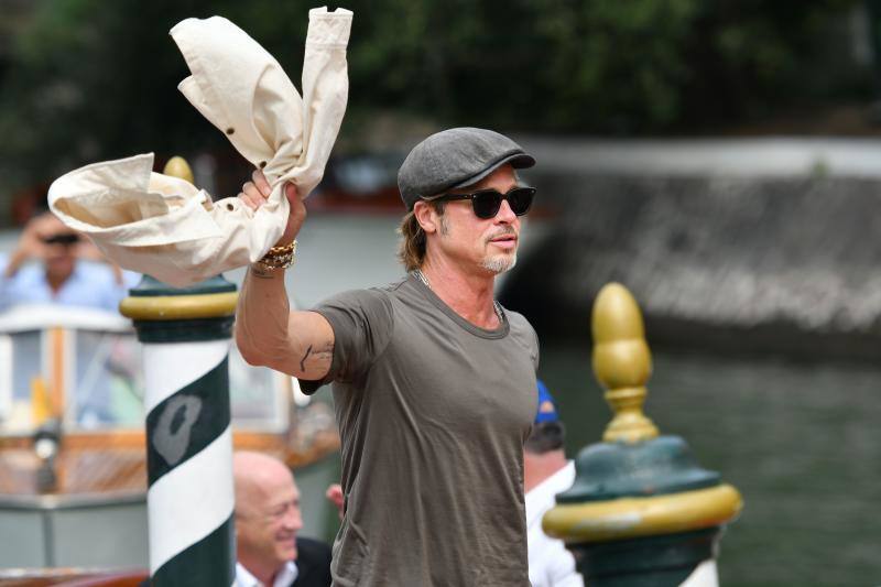 El director japonés Hirokazu Kore-eda ha hecho coincidir por primera vez en sus dilatadas carreras a Catherine Deneuve y Juliette Binoche, dos iconos del cine francés, en «La verité», la cinta que abrió este miércoles la competición oficial de la 76 Mostra de Venecia.