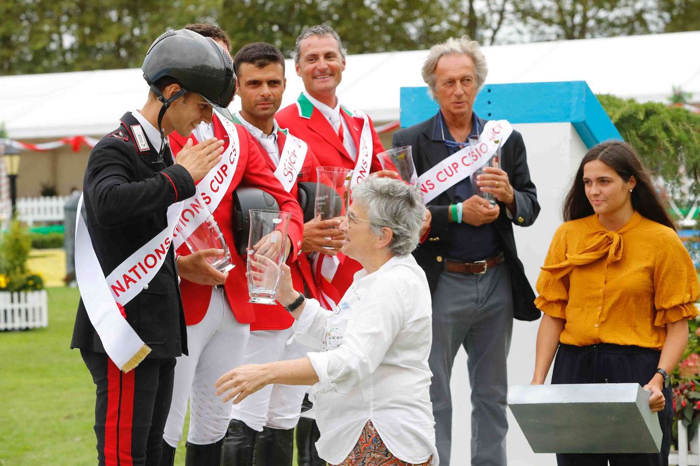 El equipo italiano, formado por Filippo Marco Bologni, Antonio María Garofalo, Emanuelle Camilli y Antonio Alfonso, acabó los dos recorridos con seis puntos de penalización lo que les supone su primera victoria en la Copa de Naciones desde que se disputa en Gijón.