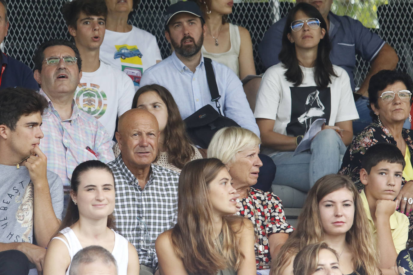 El hipódromo de Las Mestas acogió este sábado las pruebas del CSIO Gijón 2019.