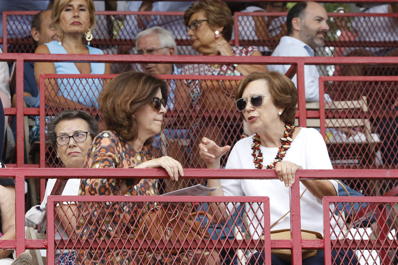 El hipódromo de Las Mestas acogió este sábado las pruebas del CSIO Gijón 2019.