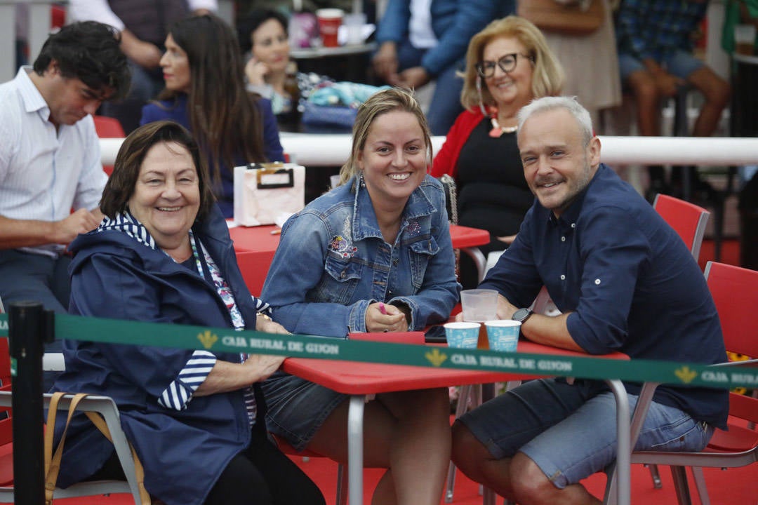 El hipódromo de Las Mestas acogió este domingo las últimas pruebas del CSIO Gijón 2019.