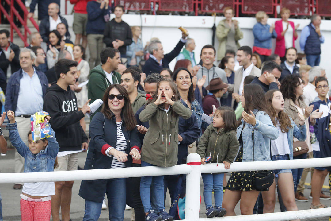 El hipódromo de Las Mestas acogió este domingo las últimas pruebas del CSIO Gijón 2019.