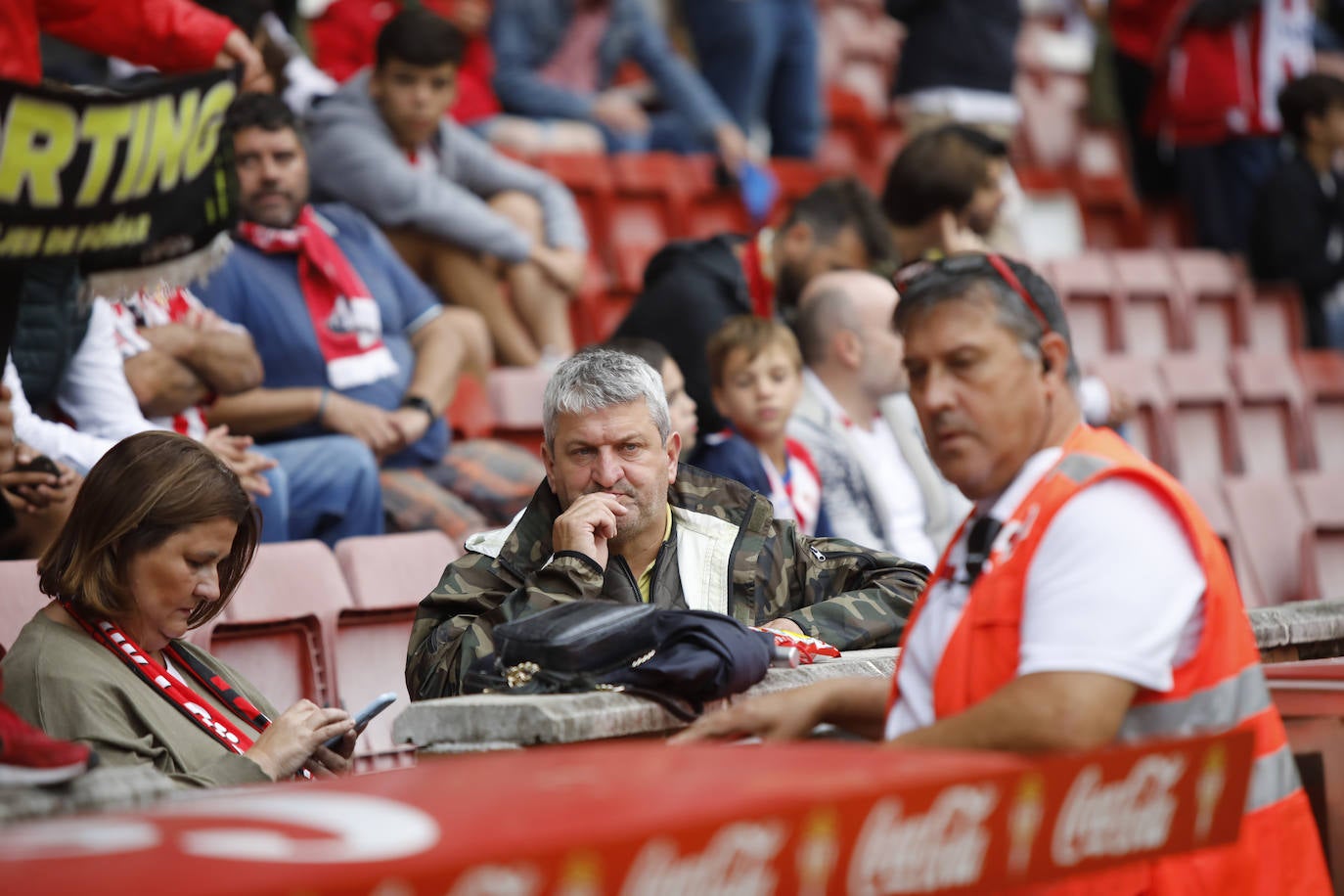 El Molinón se rinde a Manu García en la victoria del Sporting.