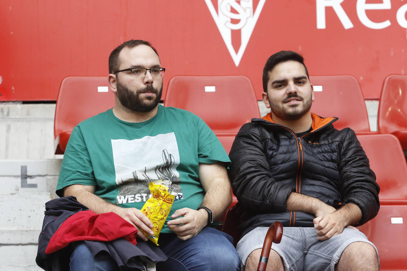 Fotos: ¿Estuviste en el partido Sporting-Albacete? ¡Búscate!