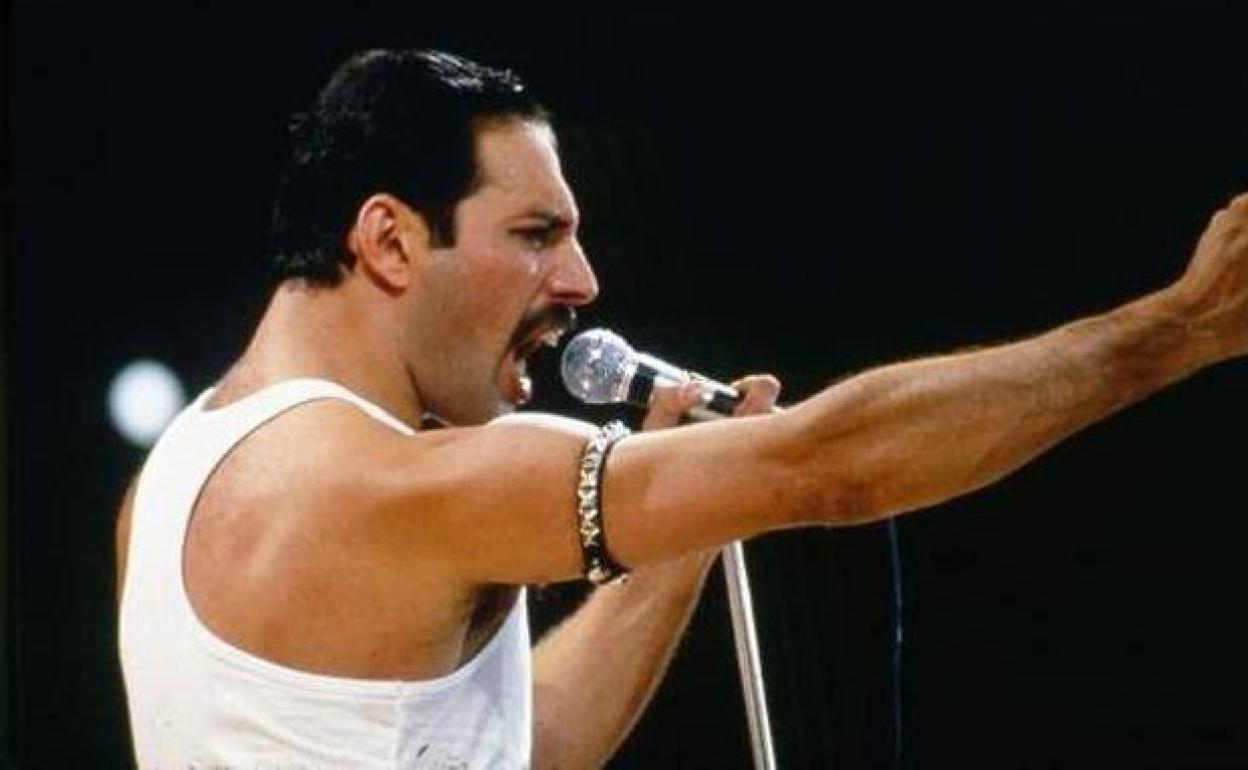 Las fotos de Freddie Mercury sonriendo antes de morir