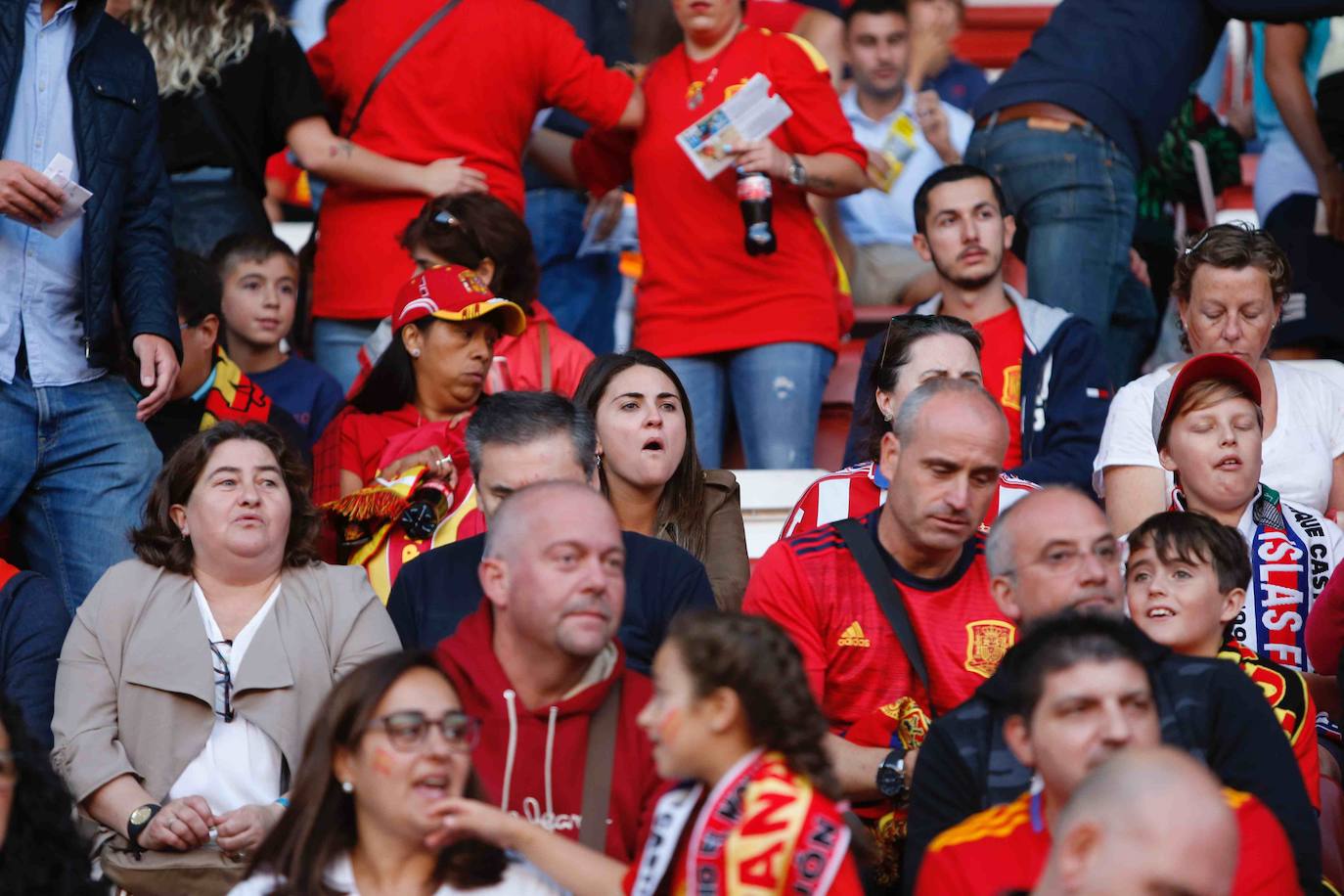 ¿Estuviste este domingo en el partido España-Islas Feroe en El Molinón? 