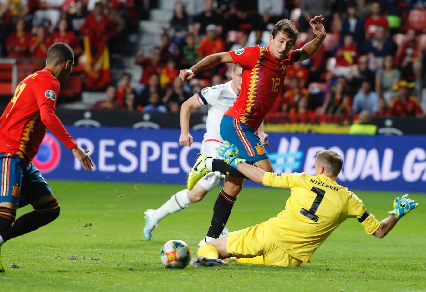 Fotos: Las imágenes del amistoso entre España e Islas Feroe