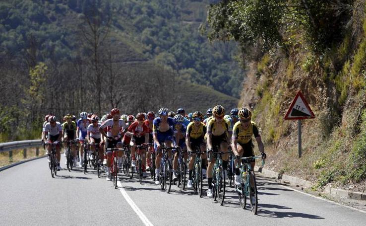 Los corredores se enfrentaron a etapa de de algo más de 154 kilómetros en su segunda jornada en el Principado. 