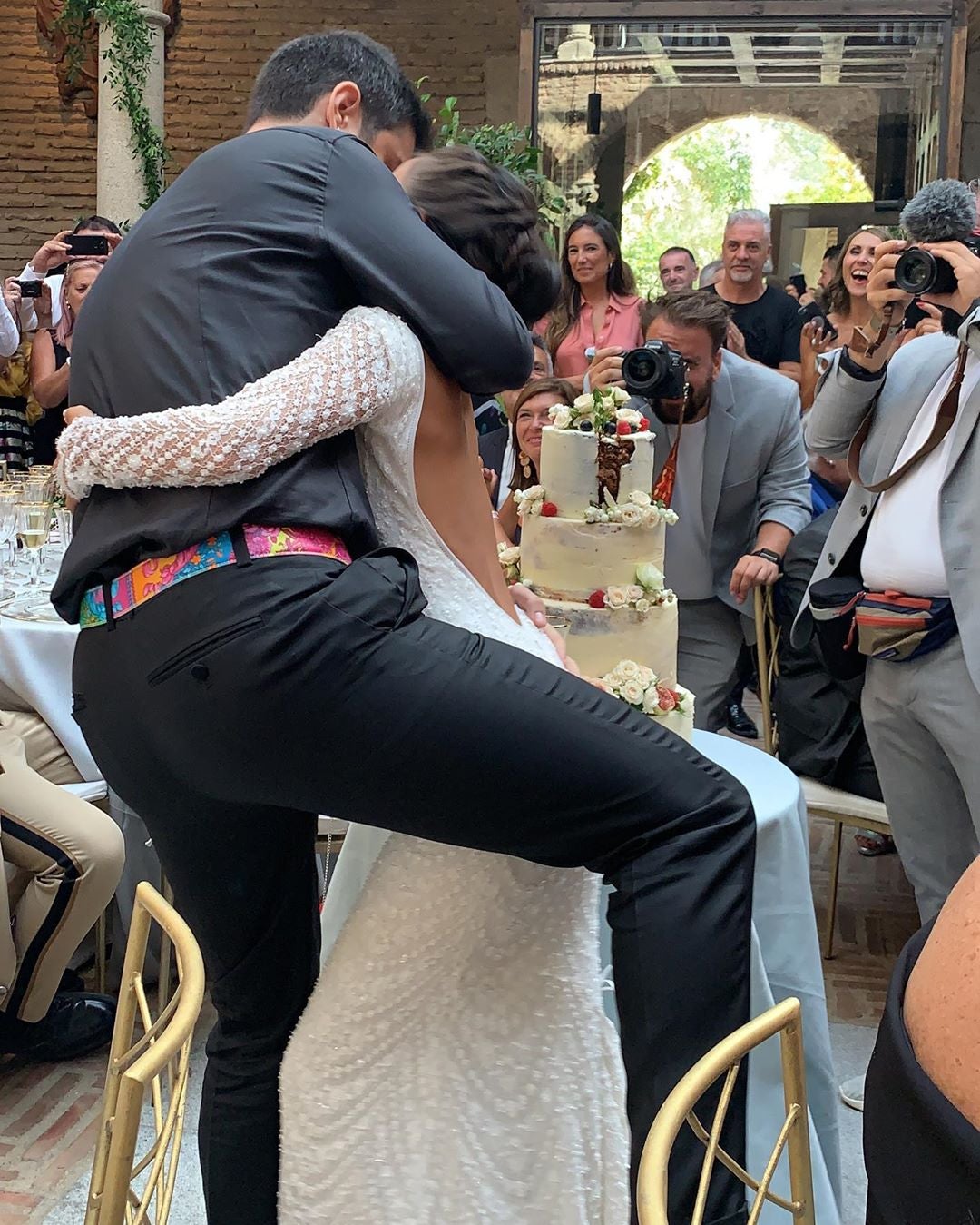 Fotos: Primeras imágenes de la boda de Melendi y Julia Nakamatsu