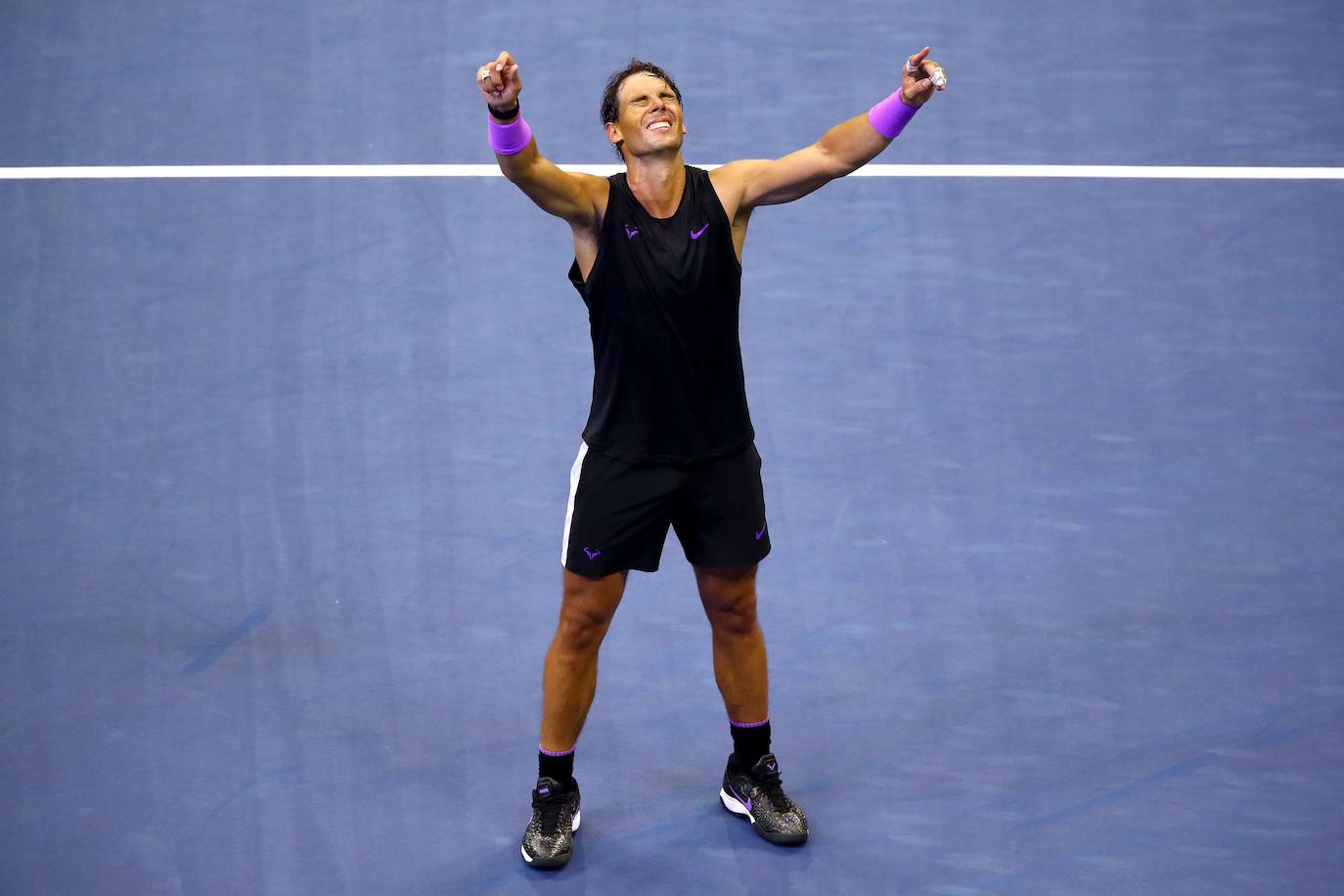 Rafa Nadal celebra su cuarto título del Abierto de Estdos Unidos, que supone su 19ª Grand Slam.