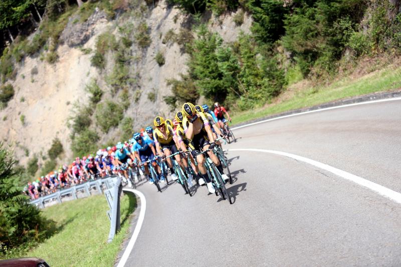 Fotos: La etapa 16 de la Vuelta a España entre Pravia y el Alto de la Cubilla, en imágenes