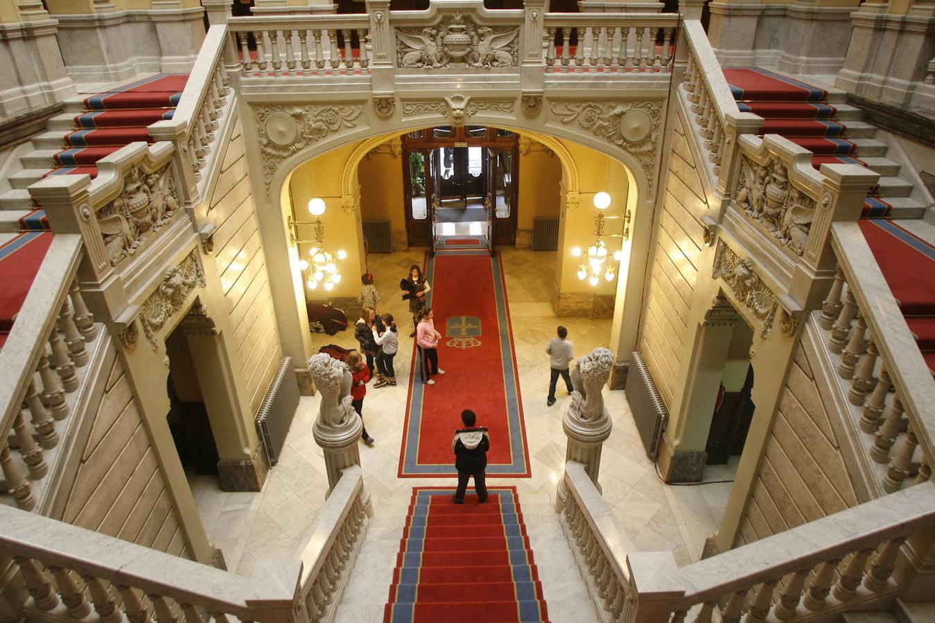 Junta General del Principado de Asturias (Oviedo)