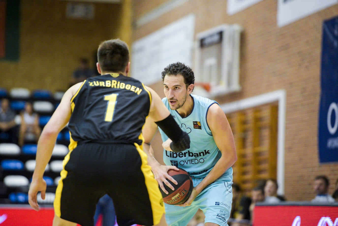 A pesar de un intento de reacción en el último cuarto el cuadro ovetense sigue sin lograr el triunfo en la pretemporada.