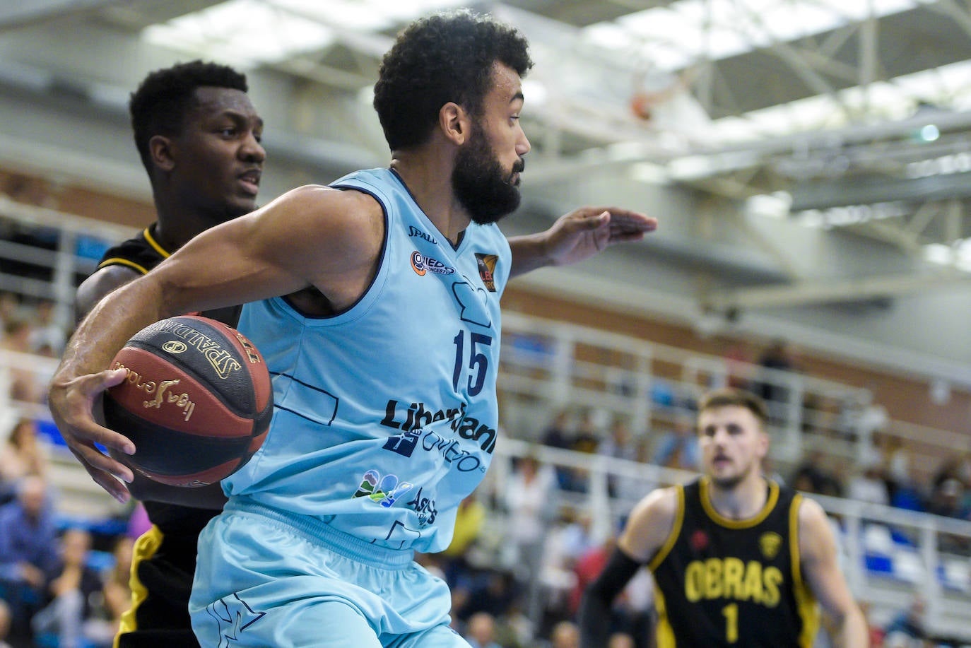 A pesar de un intento de reacción en el último cuarto el cuadro ovetense sigue sin lograr el triunfo en la pretemporada.