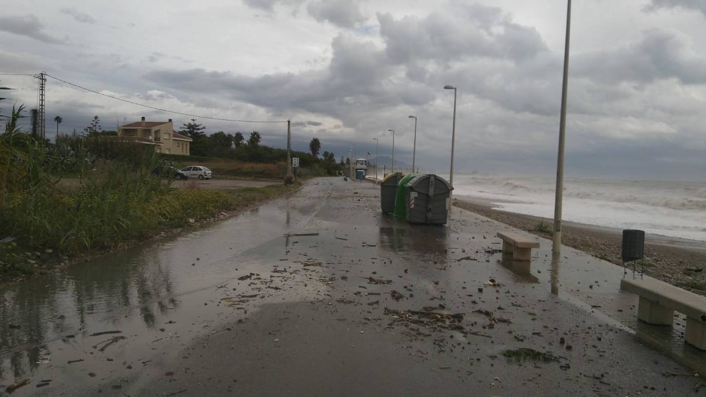 La Depresión Aislada en Niveles Altos (DANA) que comenzó a afectar este lunes al este peninsular seguirá afectando al sureste peninsular y dejará lluvias de intensidad torrencial. Las provincias de Girona, Tarragona, Castellón, Valencia, Alicante, Murcia, Almería, Mallorca, Menorca, Ibiza y Formentera se encuentran, este jueves, bajo alerta de riesgo amarilla y naranja.