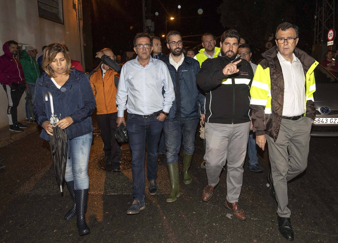 Cuatro fallecidos, centenares de personas evacuadas, decenas de casas y comercios anegados y carreteras cortadas. El balance de la gota fría en las comunidades del Levante español es desolador. 