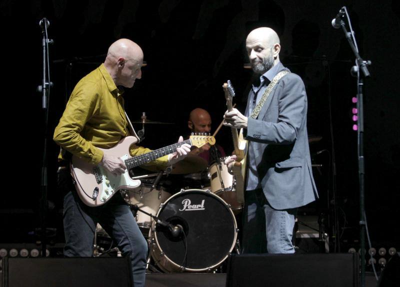 Willy Naves fue el encargado de abrir los conciertos de San Mateo en la jornada del sábado. Ilegales y Los Enemigos completaron la jornada musical en la capital.