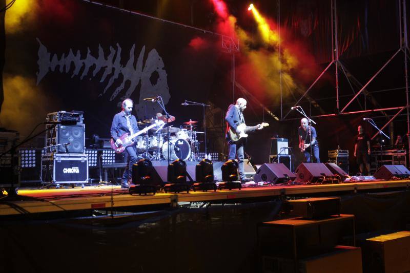 Willy Naves fue el encargado de abrir los conciertos de San Mateo en la jornada del sábado. Ilegales y Los Enemigos completaron la jornada musical en la capital.