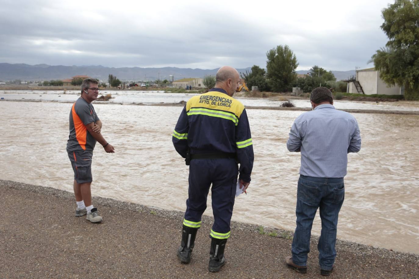 El temporal sigue sin dar tregua, se extiende a más provincias y este sábado se ha cobrado la séxta víctima mortal.