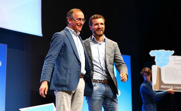 Alonso y Casado dan por zanjada la polémica en la clausura del PP vasco. 