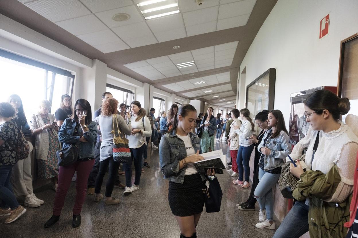 Mil aspirantes a educador social