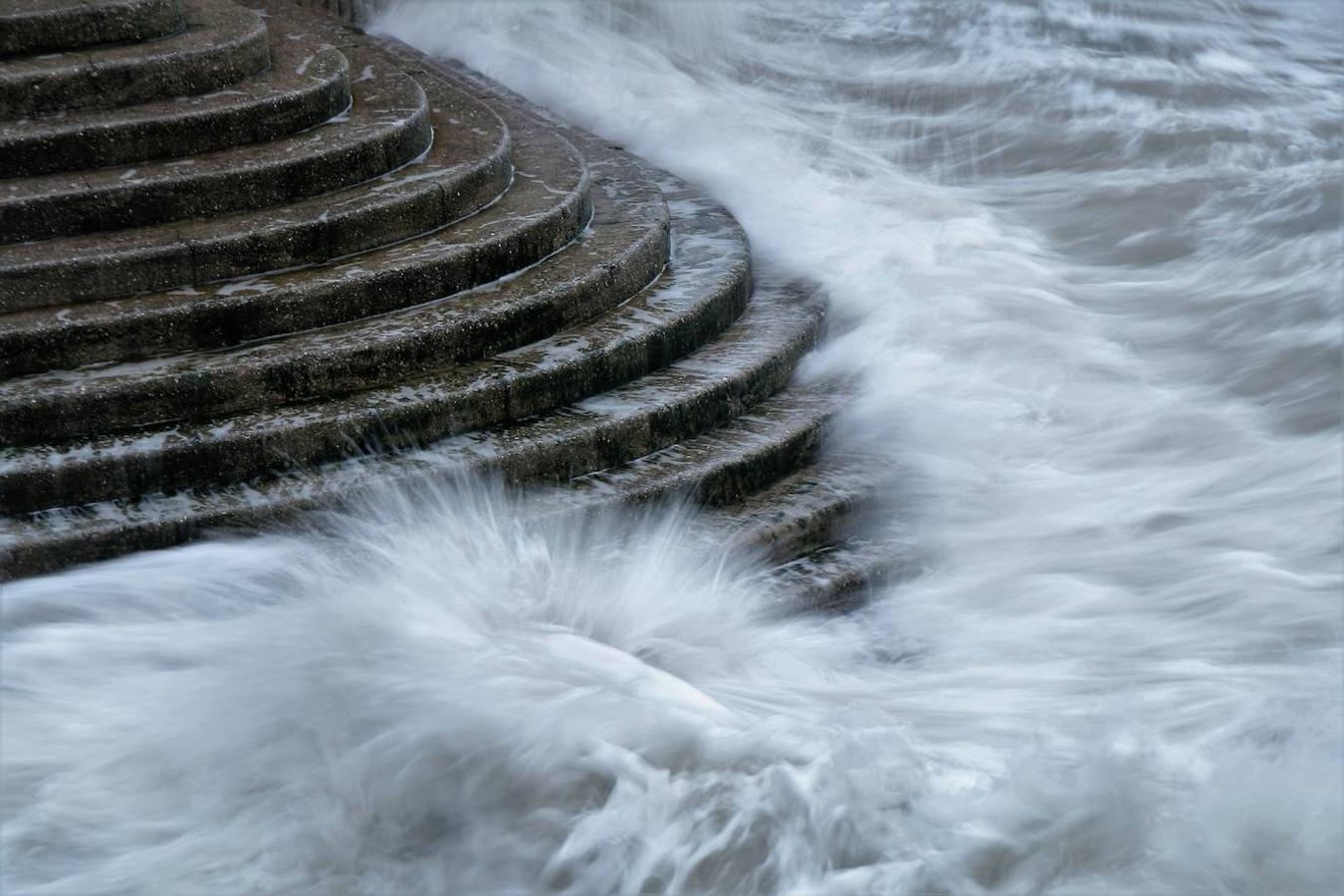 Escenas del Paraíso - Calendario Asturias 2019. Dibujando en la escalerona (Gijón)