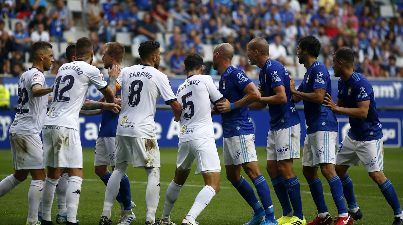 Los azules solo pudieron arrancar un empate ante el Extremadura (1-1), en un partido en el que fueron de menos a más.