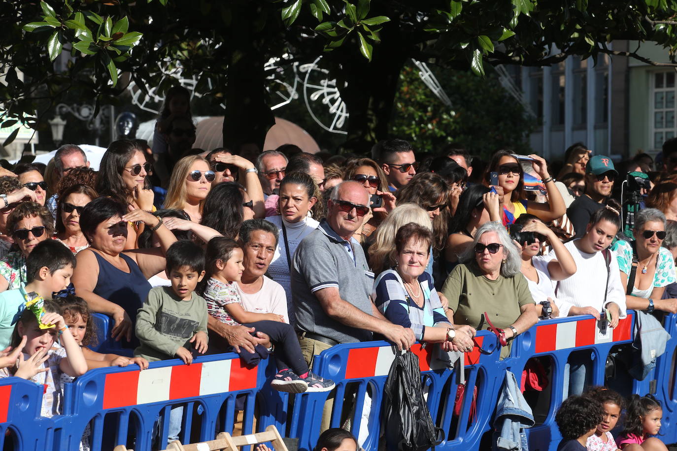 ¿Estuviste en el desfile del Día de América en Asturias? Búscate