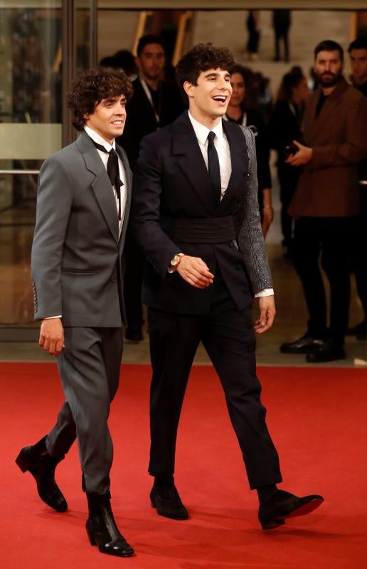 Los actores Kristen Stewart y Sam Neill y el director Alejandro Amenábar destacaron en la gala inaugural del Festival de San Sebastián, que congregó a un buen número de estrellas nacionales e internacionales.