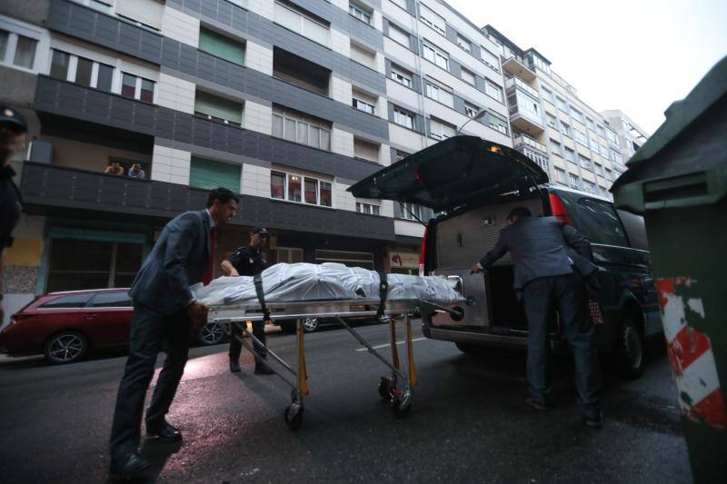 El suceso se produjo en el número 62 de la calle La Cámara y la víctima llevaba días muerta. 