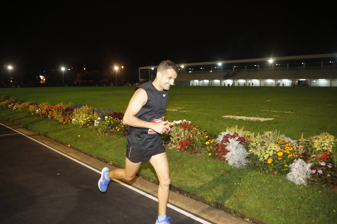 Fotos: Fotos. ¿Estuviste en la EdP Carrera Nocturna Gijón 10K? ¡Búscate! (2)