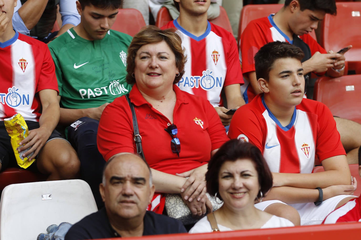 ¿Estuviste en el Sporting 1-1 Racing? ¡Búscate!