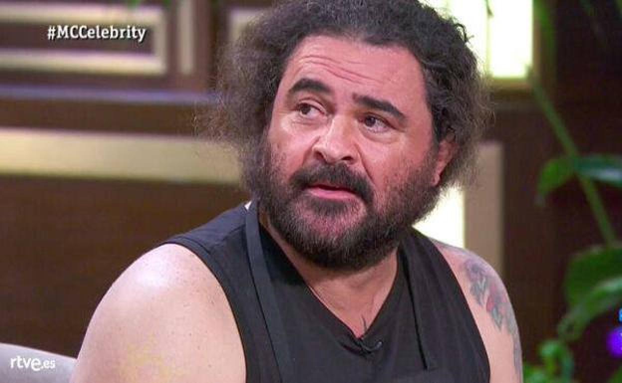 El cantante El Sevilla es el tercer expulsado de 'MasterChef Celebrity'. 