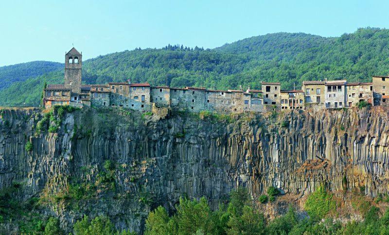 Castellfollit de la Roca, Gerona.