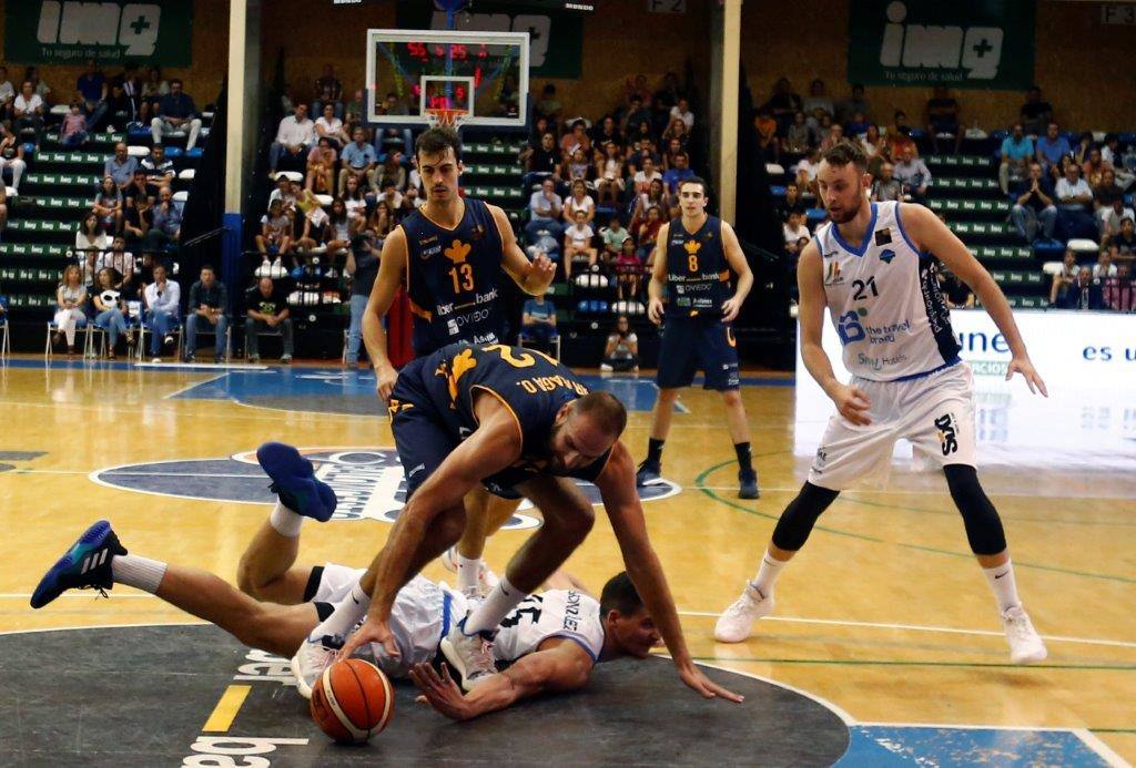 Fotos: Liberbank Oviedo 70 - 61 B the travel Mallorca - Palma