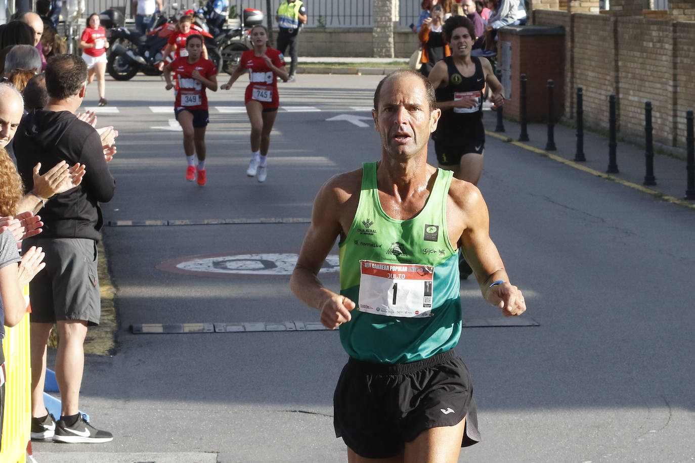 Más de 700 corredores participaron en la carrera que volvió a unir a las dos entidades