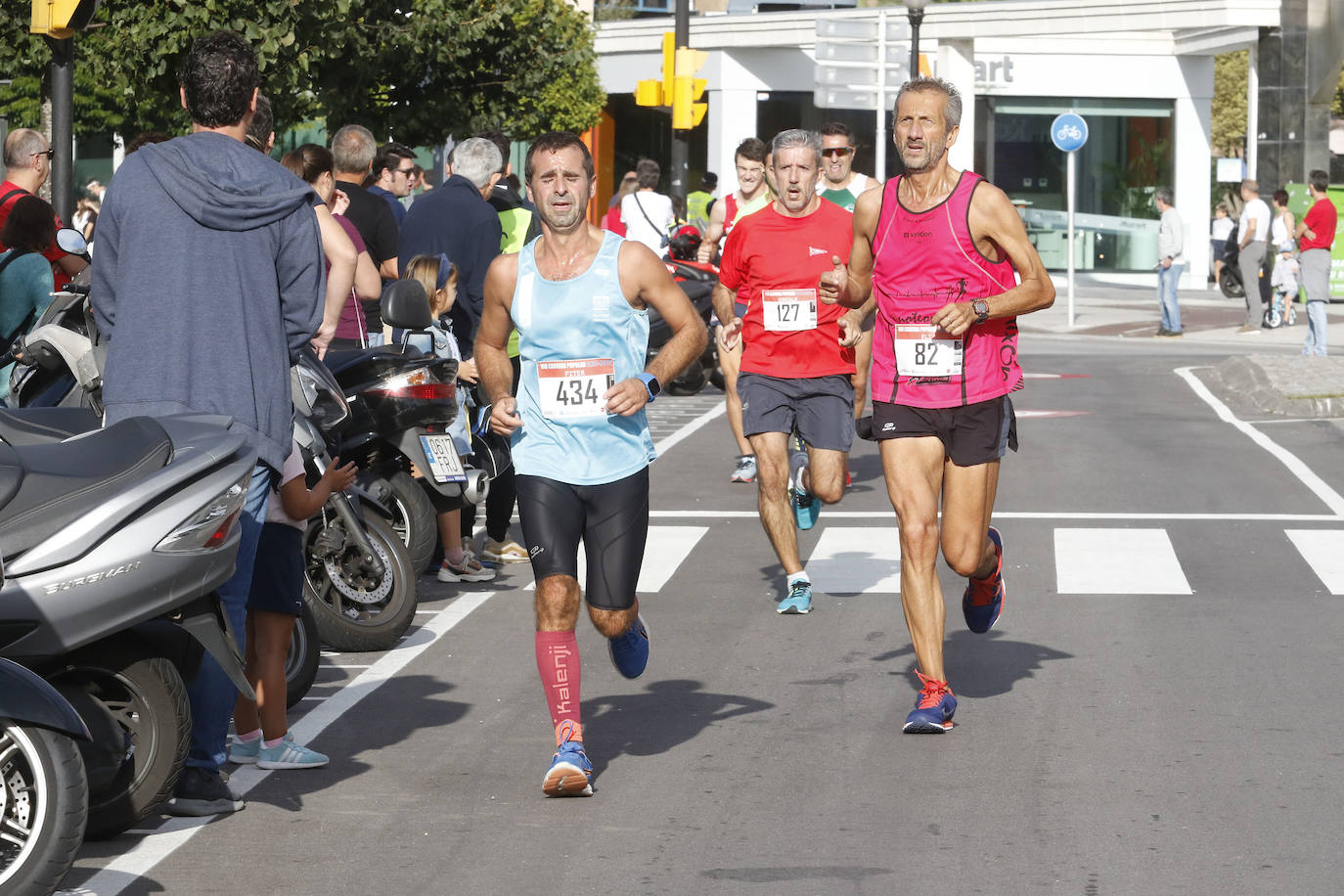 Más de 700 corredores participaron en la carrera que volvió a unir a las dos entidades