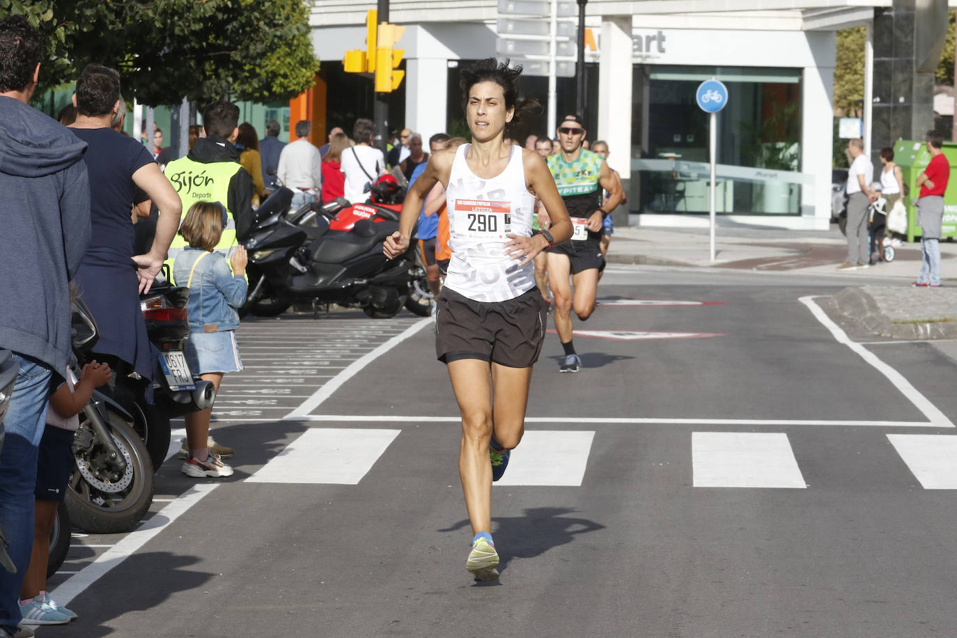 Más de 700 corredores participaron en la carrera que volvió a unir a las dos entidades