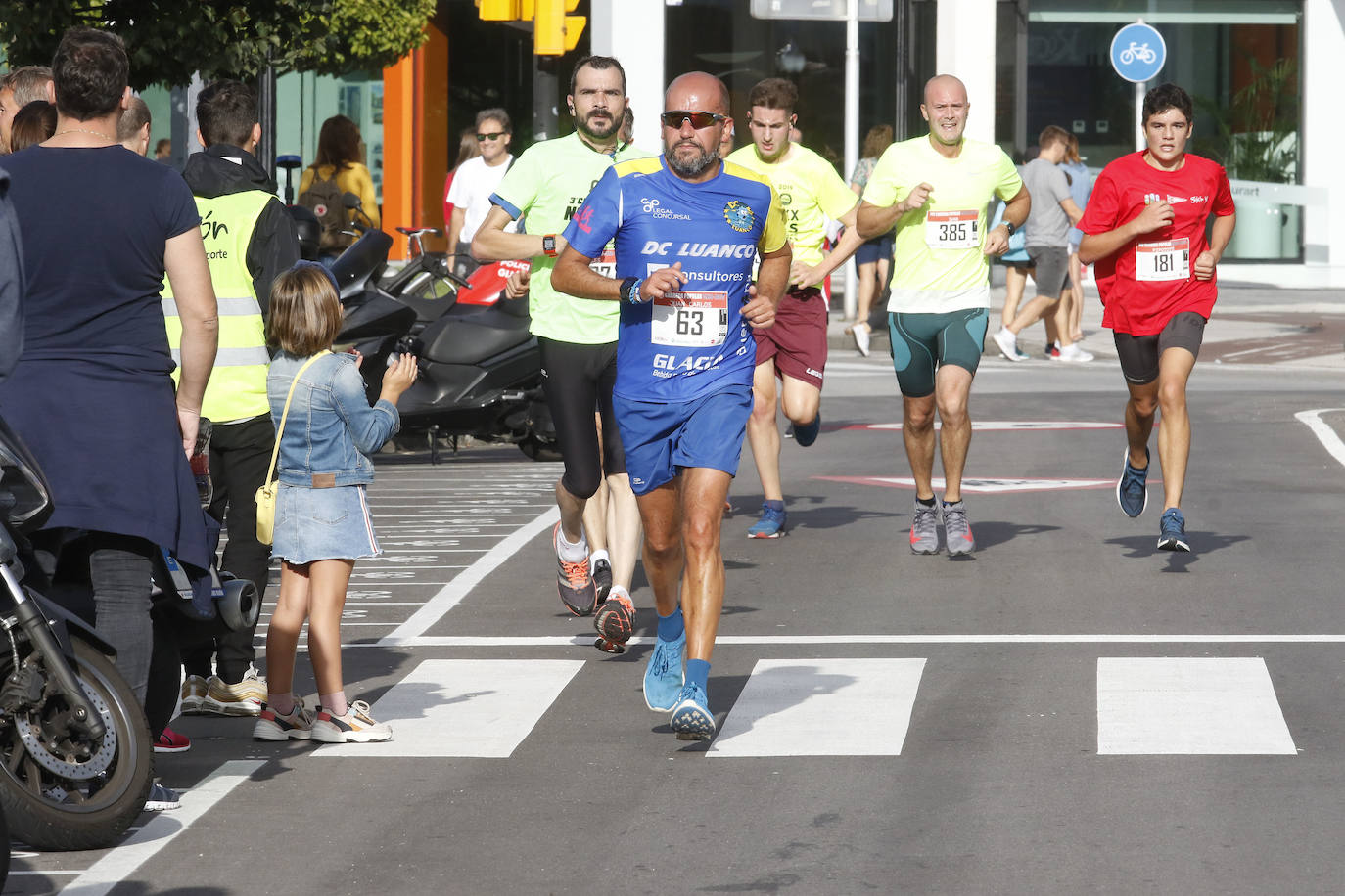 Más de 700 corredores participaron en la carrera que volvió a unir a las dos entidades