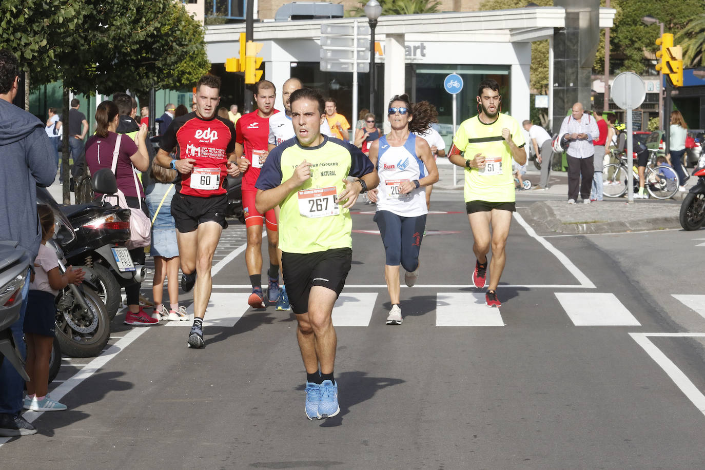 Más de 700 corredores participaron en la carrera que volvió a unir a las dos entidades