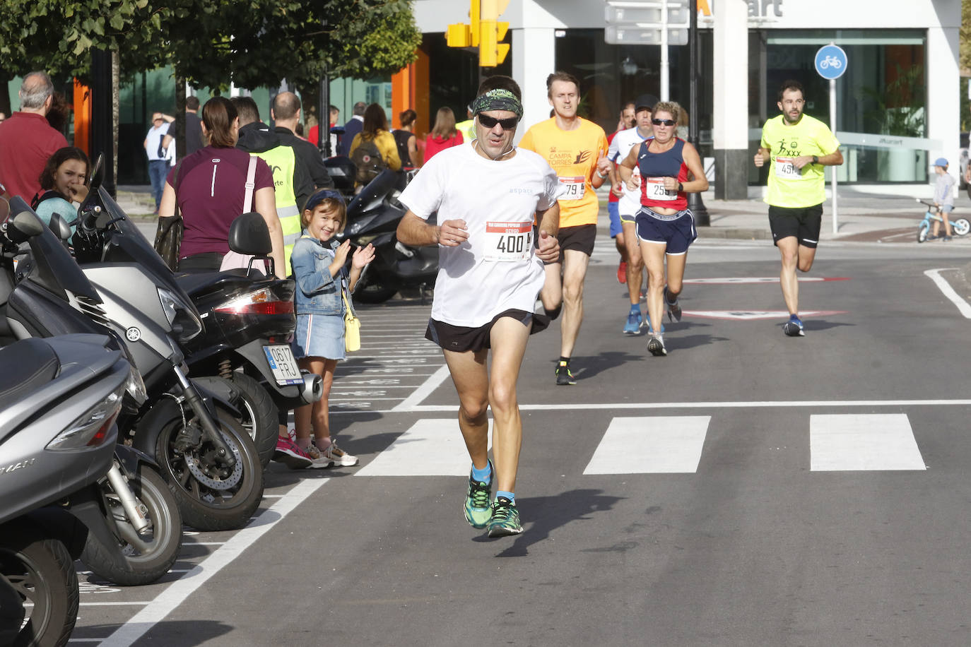 Más de 700 corredores participaron en la carrera que volvió a unir a las dos entidades