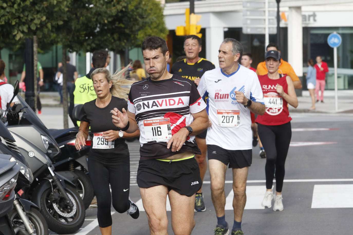 Más de 700 corredores participaron en la carrera que volvió a unir a las dos entidades