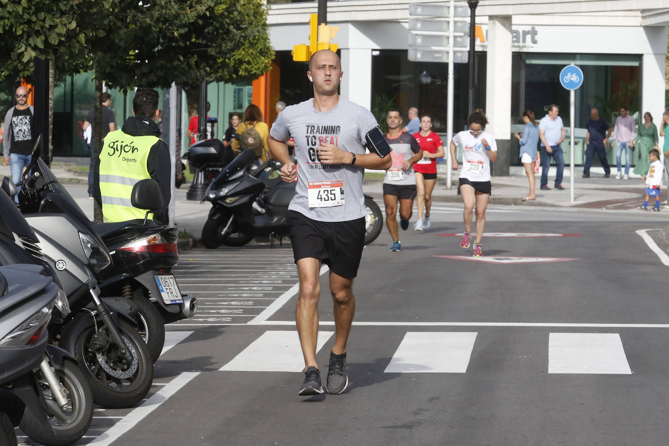 Más de 700 corredores participaron en la carrera que volvió a unir a las dos entidades