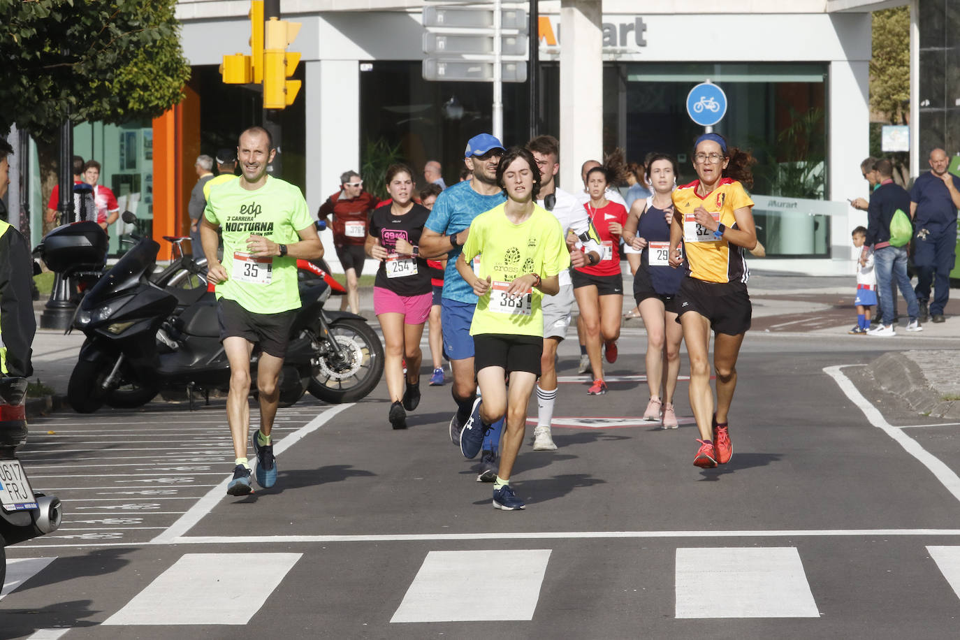 Más de 700 corredores participaron en la carrera que volvió a unir a las dos entidades