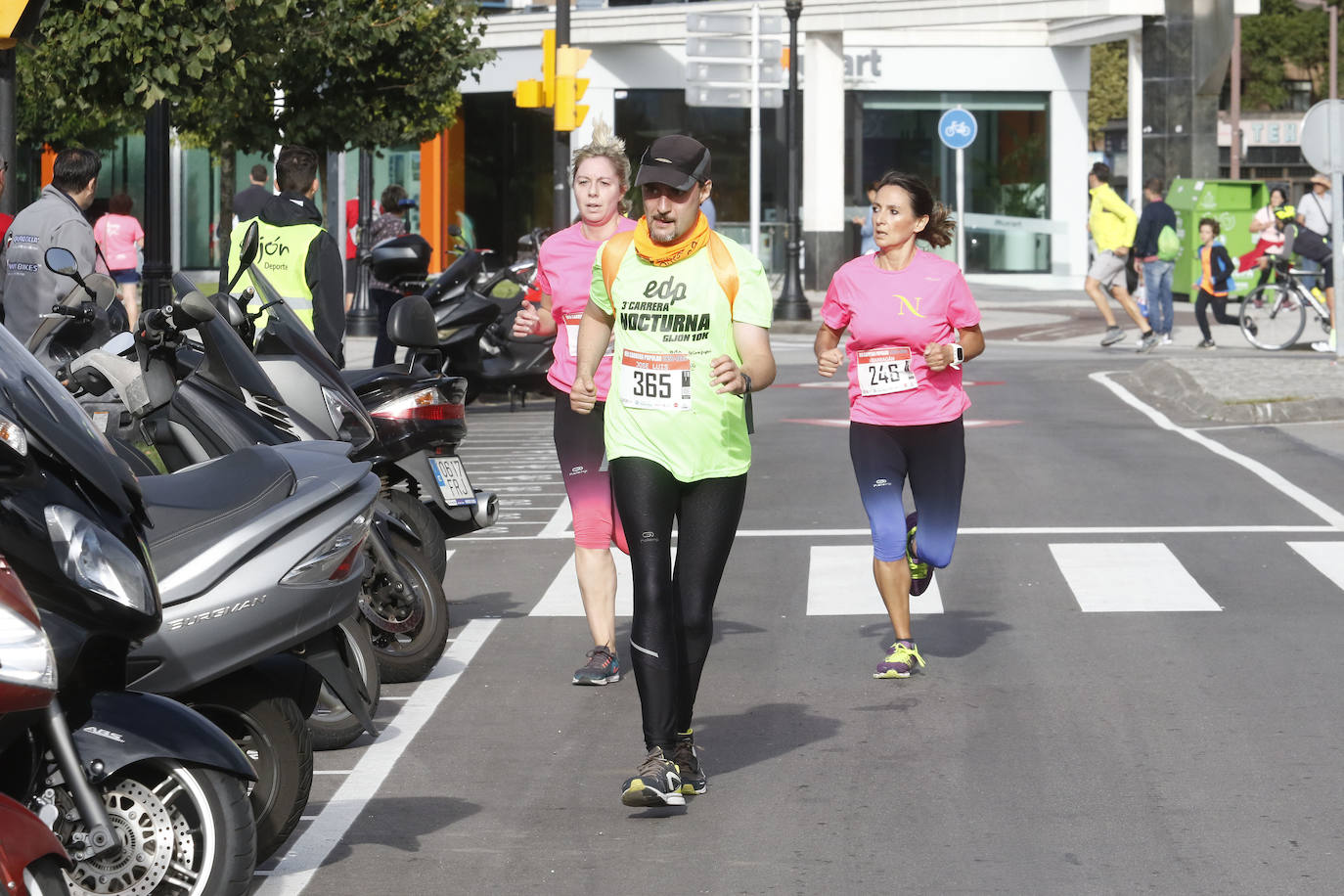 Más de 700 corredores participaron en la carrera que volvió a unir a las dos entidades