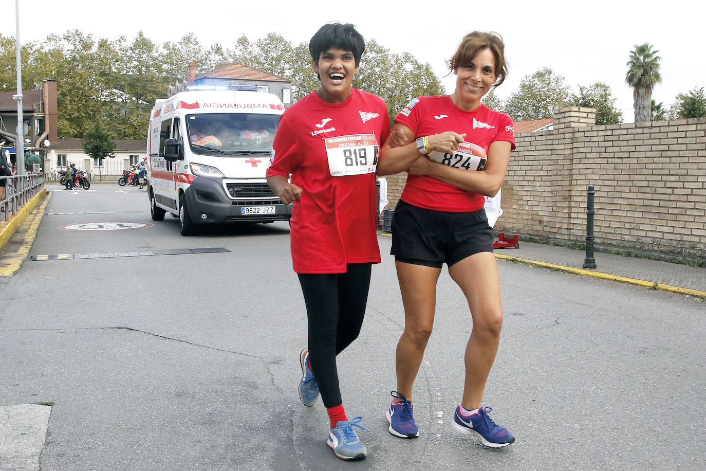 Más de 700 corredores participaron en la carrera que volvió a unir a las dos entidades